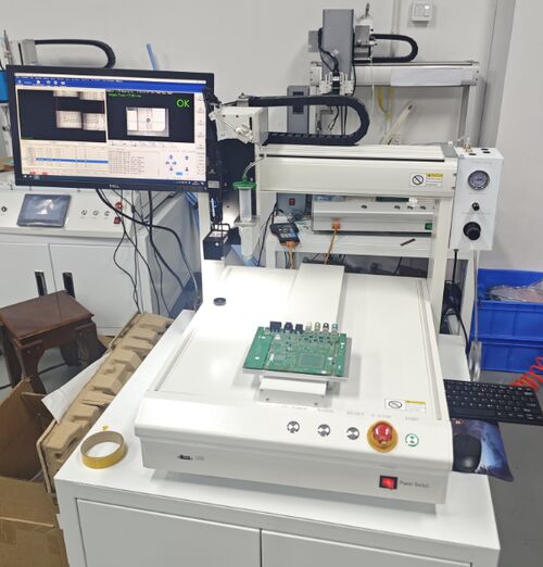 সম্পর্কে সর্বশেষ কোম্পানি খবর CCD ফিডুসিয়াল প্রোগ্রামিং আঠা বিতরণ মেশিন